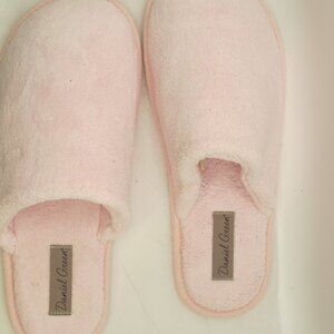 Daniel green Addie slip-on slipper in pink 8.5N